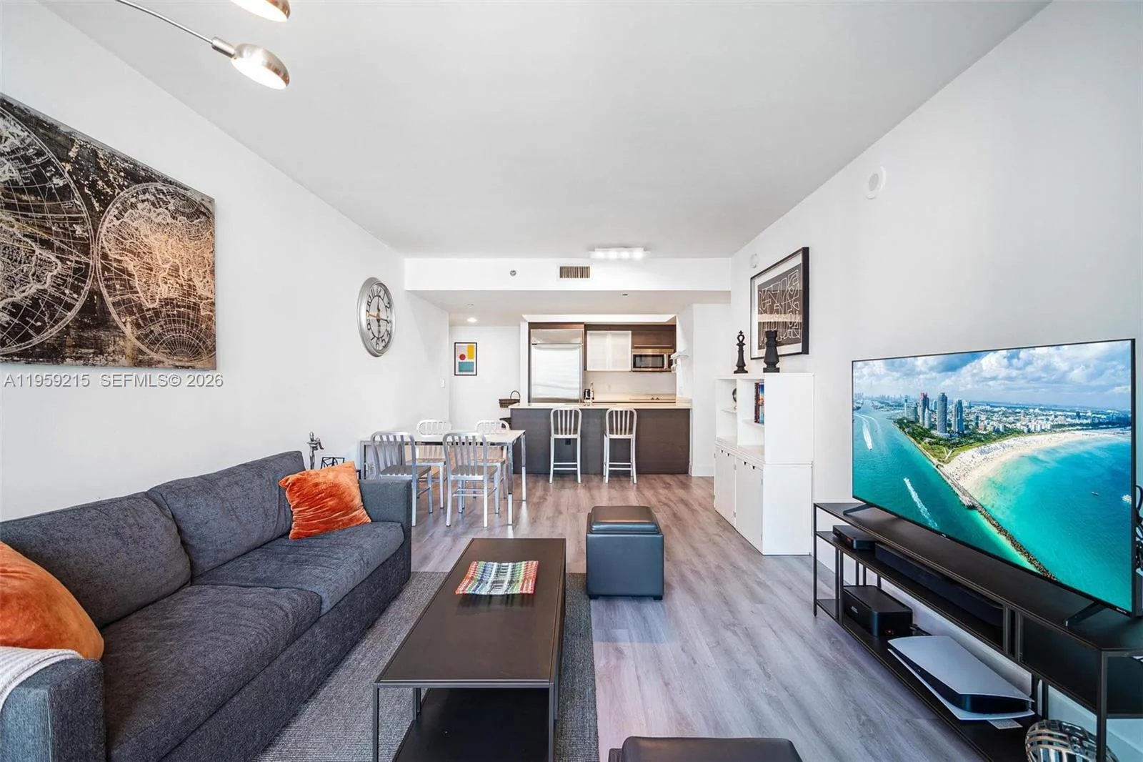 500 Brickell Ave # 1903, Miami, FL 33131 photo 3