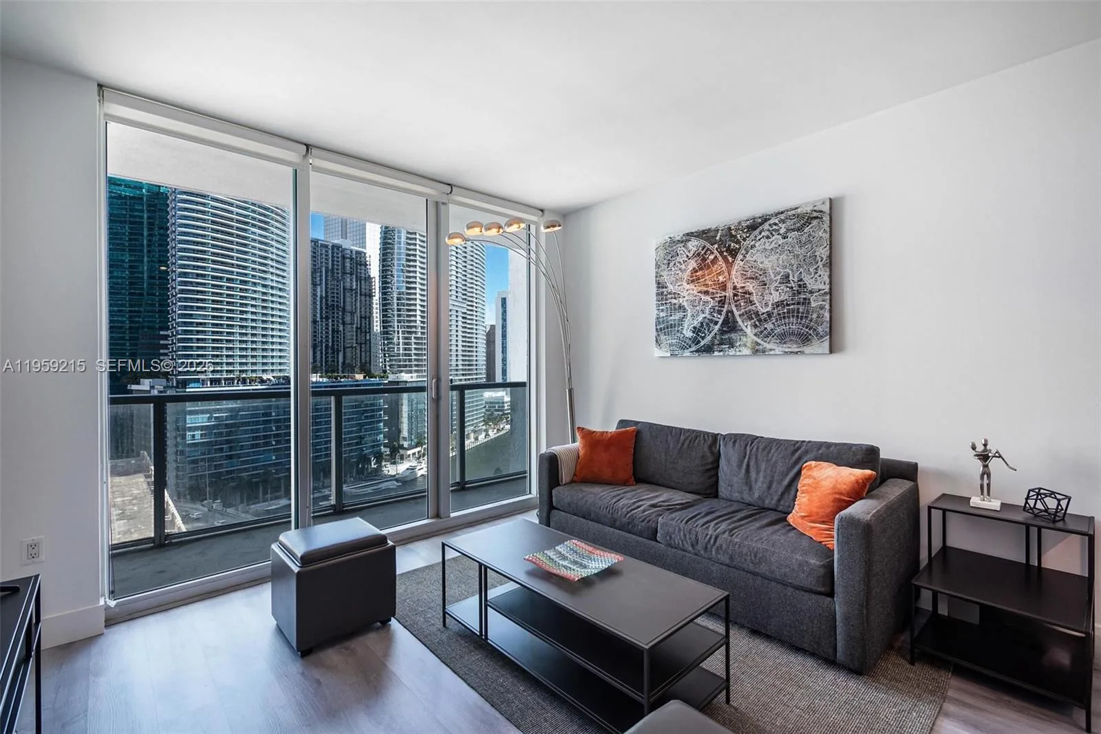500 Brickell Ave # 1903, Miami, FL 33131 photo 4