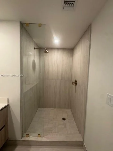 77 SE 5th St # 1508, Miami, FL 33131 photo 11