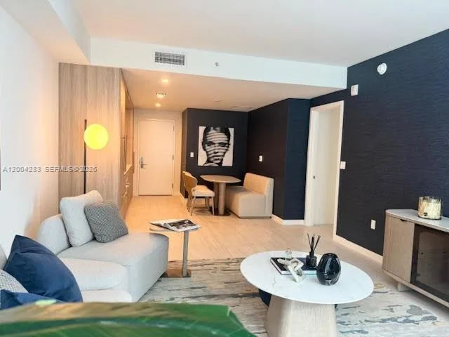 77 SE 5th St # 1508, Miami, FL 33131 photo 6