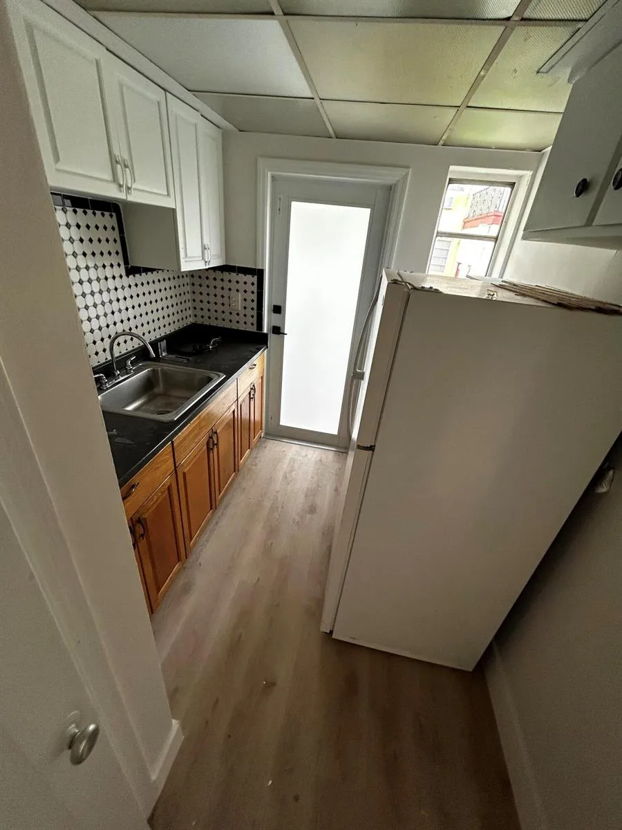 631 SW 11th Street # 1w, Miami, FL 33129 photo 4