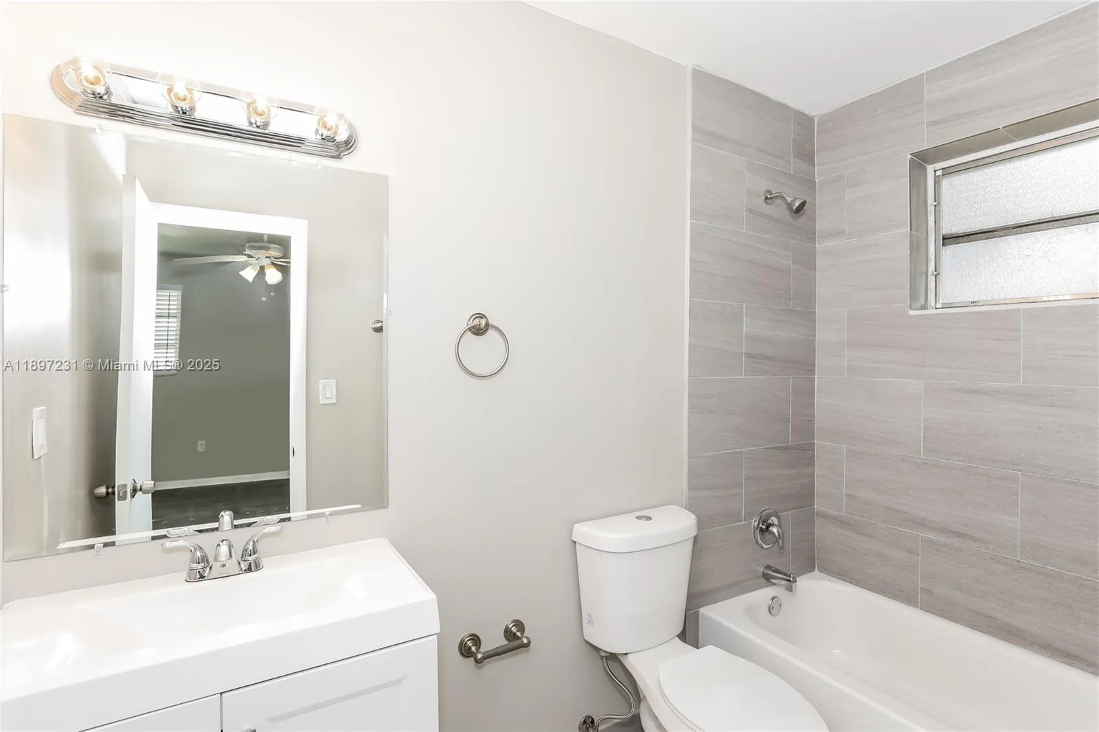 381 NE 164th St # 0, Miami, FL 33162 photo 10