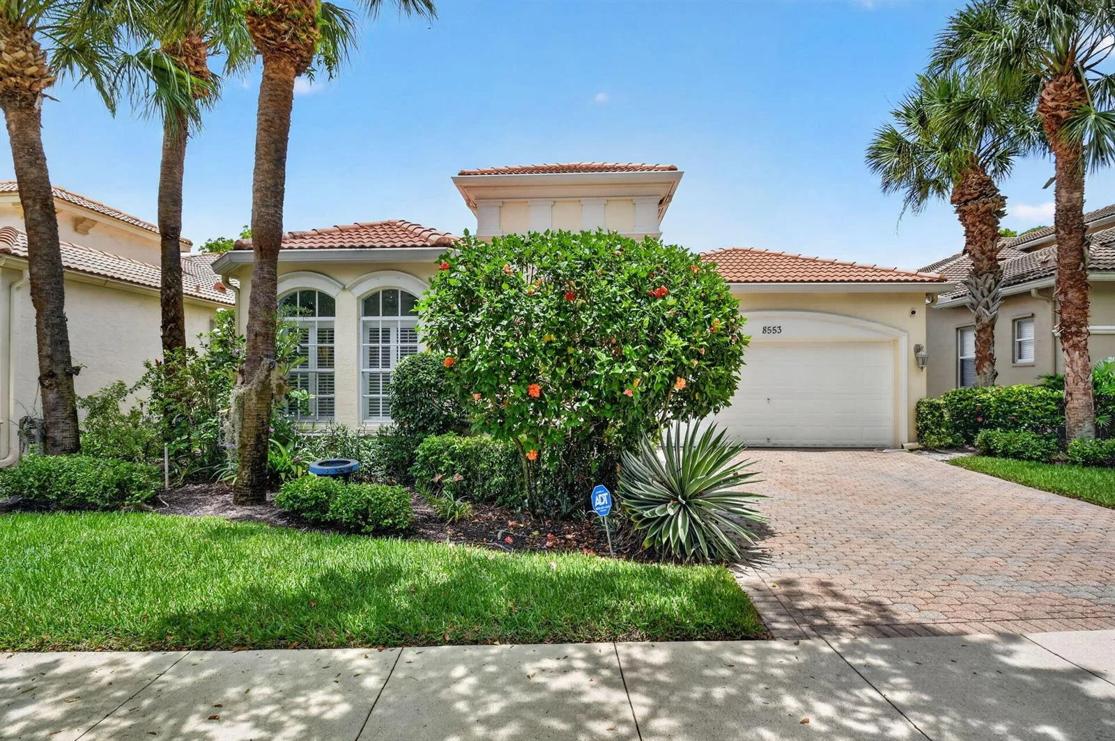 8553 E Via Grande E, Wellington, FL 33411