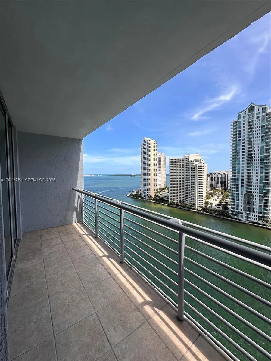 325 S Biscayne Blvd # 2215, Miami, FL 33131 photo 10