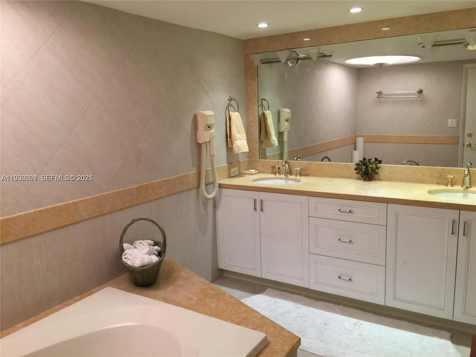 1121 Crandon Blvd # F1107, Key Biscayne, FL 33149 photo 11