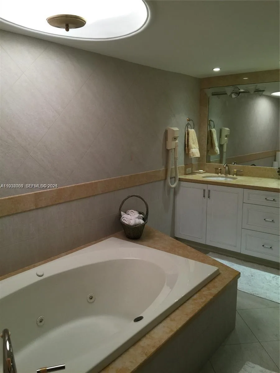 1121 Crandon Blvd # F1107, Key Biscayne, FL 33149 photo 13