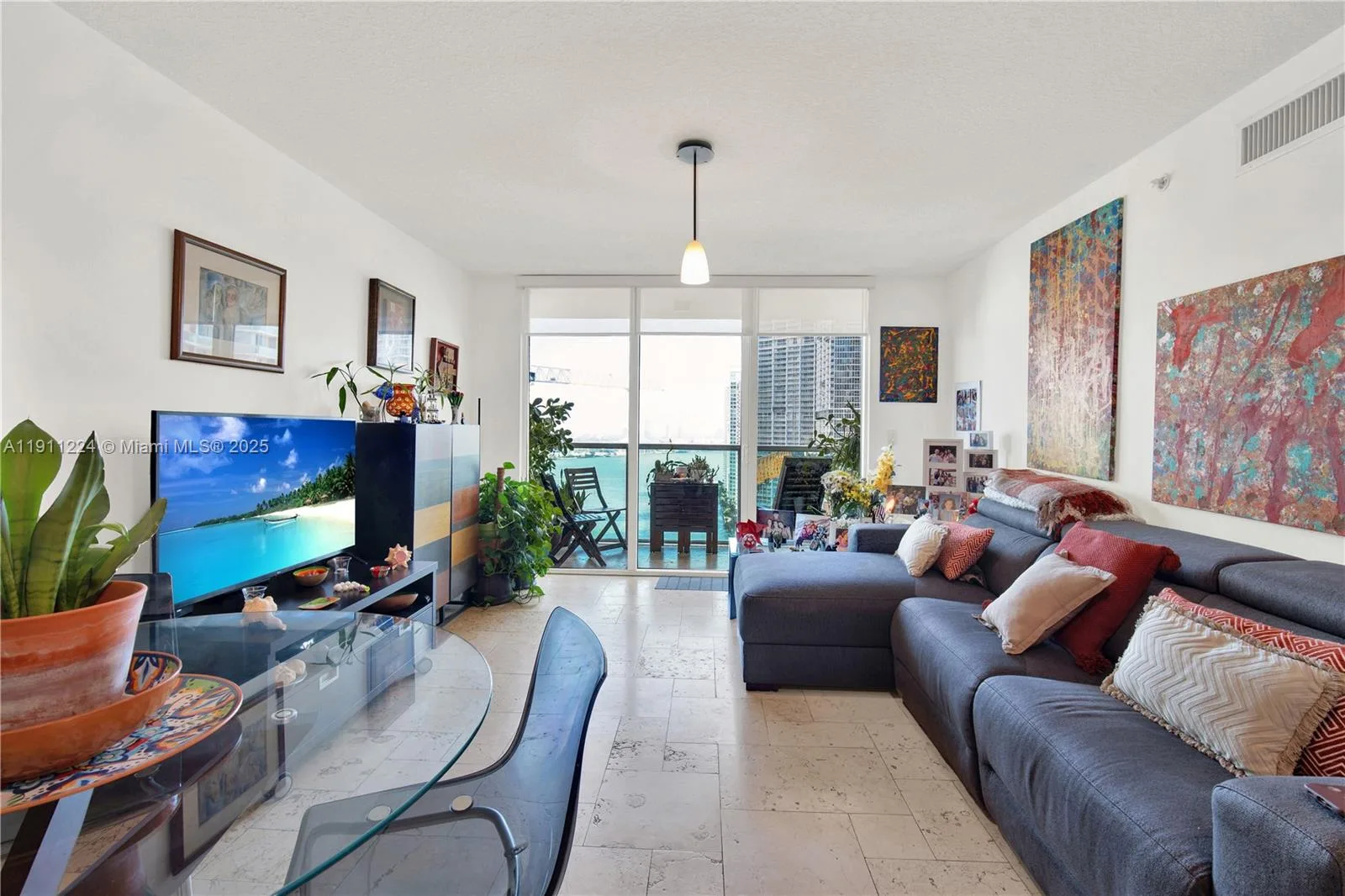 31 SE 5th St # 2910, Miami, FL 33131