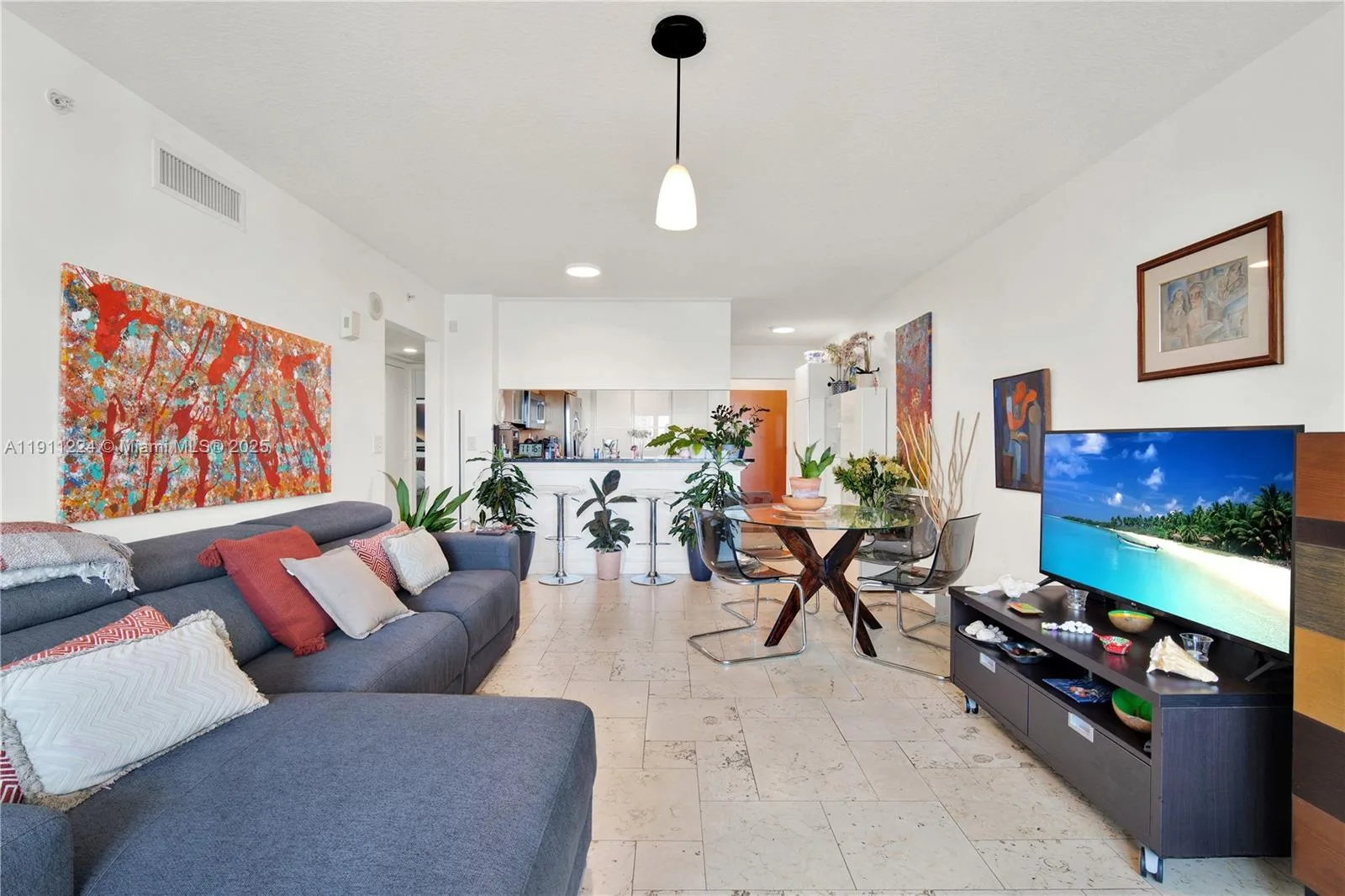 31 SE 5th St # 2910, Miami, FL 33131 photo 10