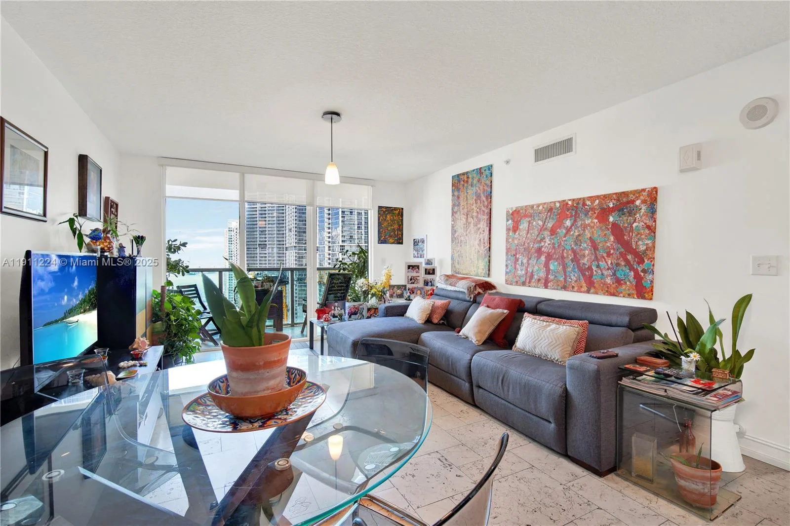 31 SE 5th St # 2910, Miami, FL 33131 photo 7