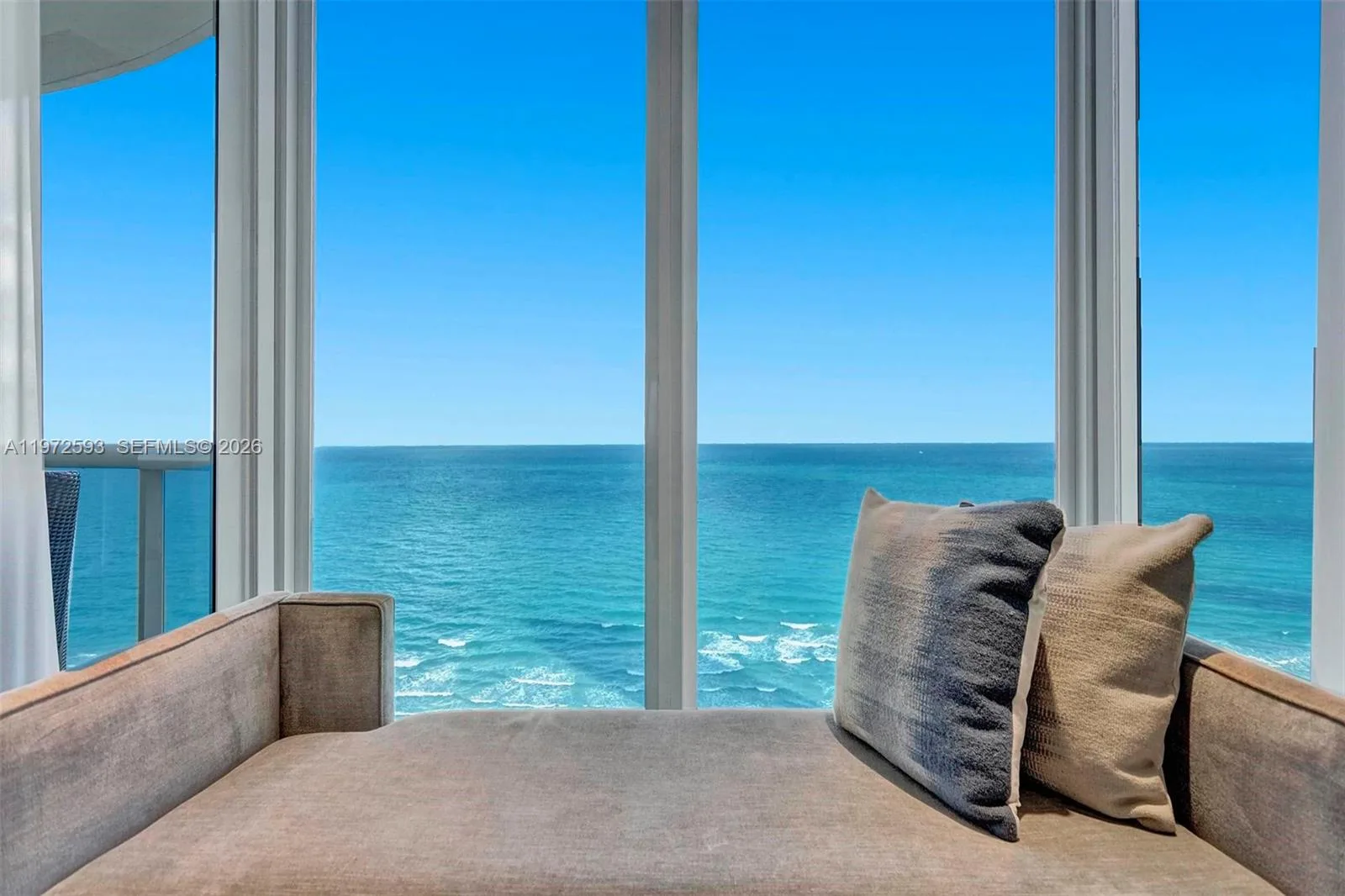 17555 Collins Ave # 2107, Sunny Isles Beach, FL 33160