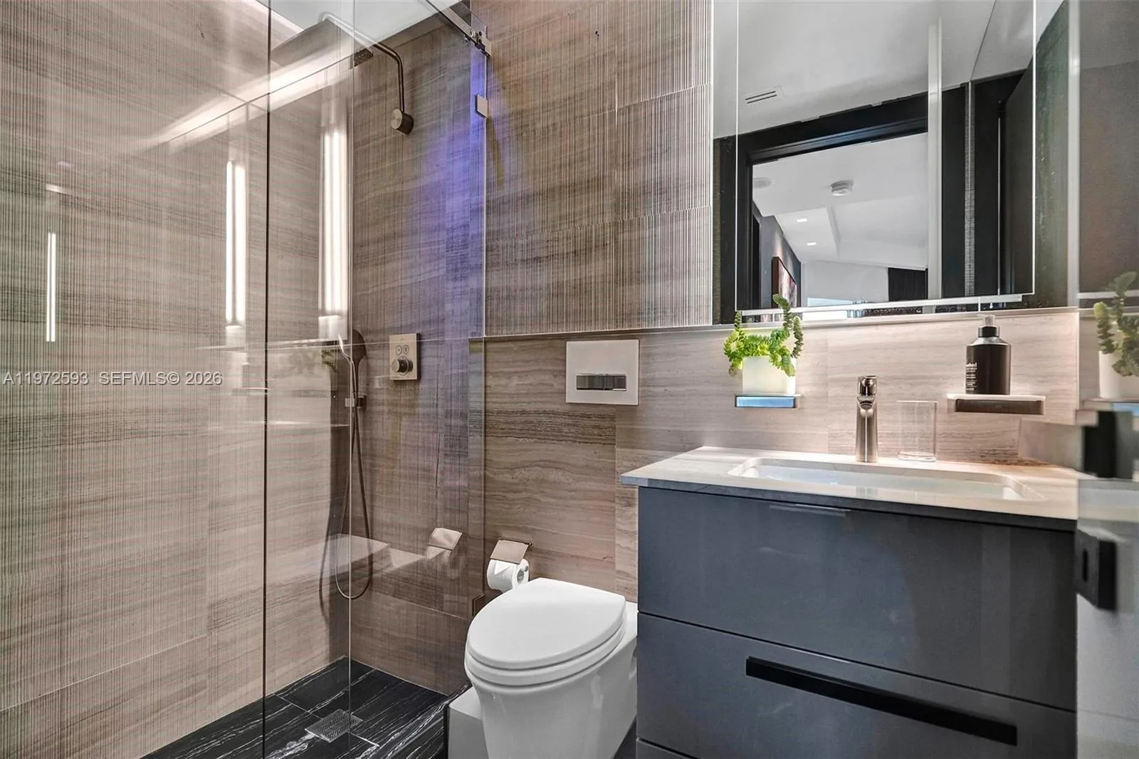 17555 Collins Ave # 2107, Sunny Isles Beach, FL 33160 photo 11
