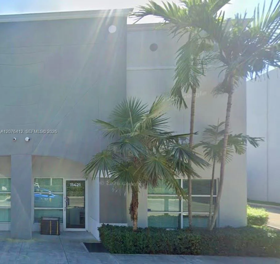 11421 NW 122nd St, Medley, FL 33178