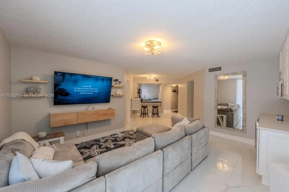10451 W Broward Blvd # 201, Plantation, FL 33324