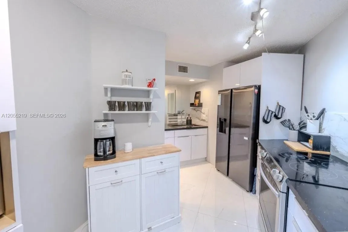 10451 W Broward Blvd # 201, Plantation, FL 33324 photo 10