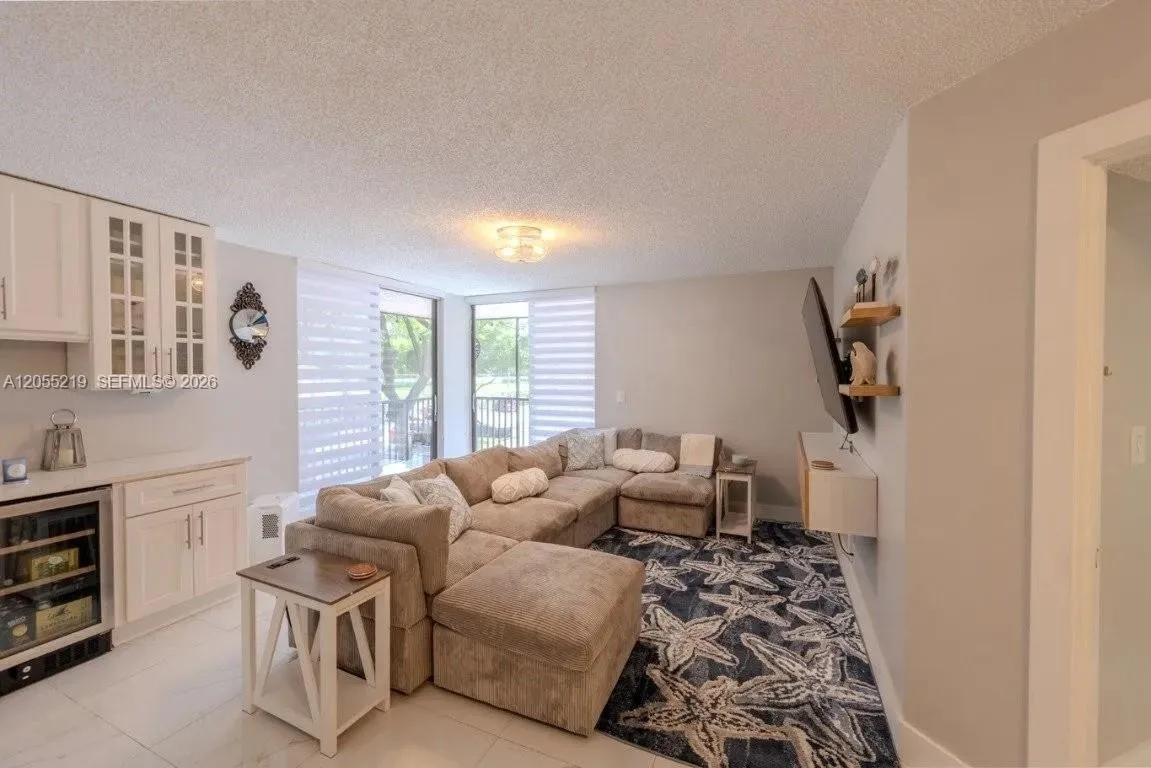 10451 W Broward Blvd # 201, Plantation, FL 33324 photo 3