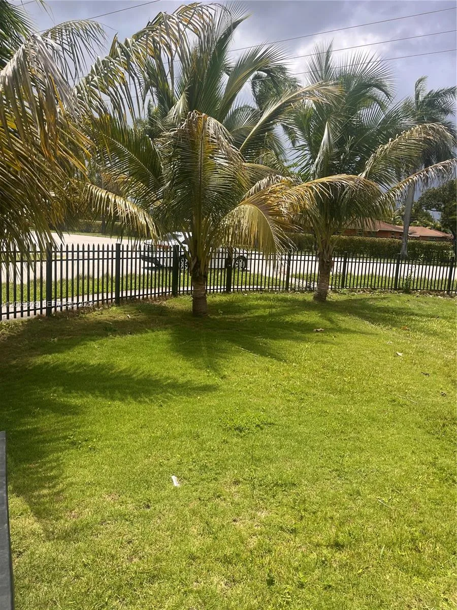 29045 SW 157th Ave, Homestead, FL 33033 photo 2