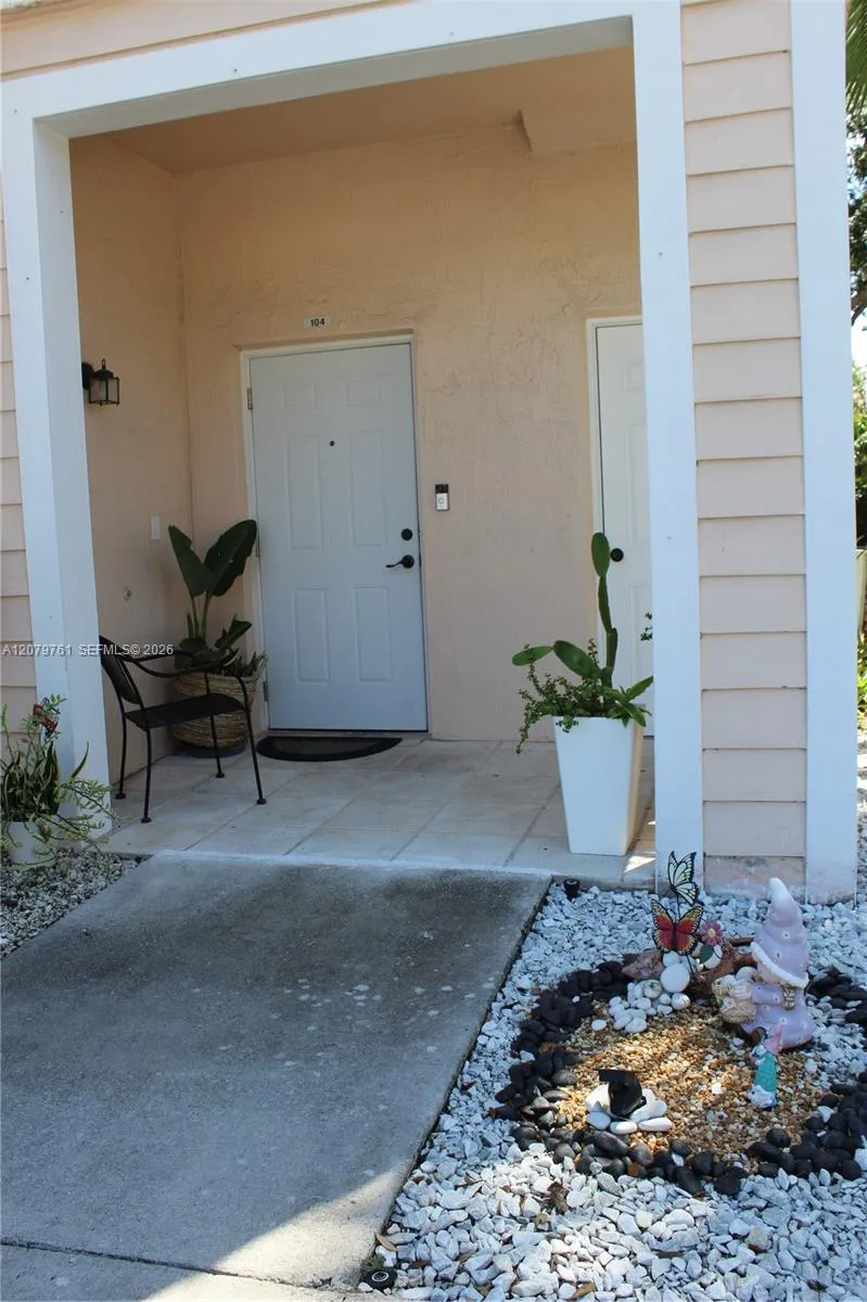 2650 NE 3rd Dr # 104, Homestead, FL 33033 — zdjęcie 2