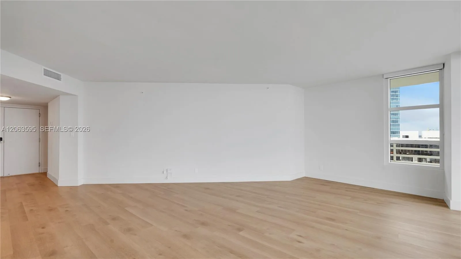 555 NE 34th St # 1801, Miami, FL 33137 photo 9