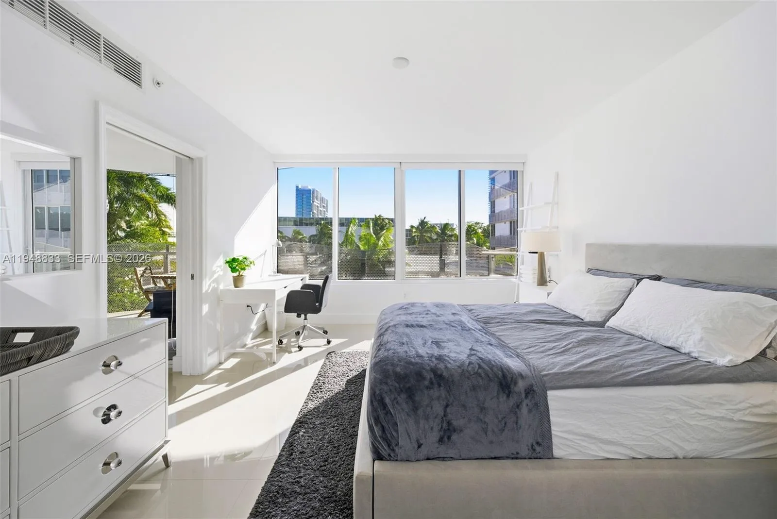 2155 Washington Ct # 303, Miami Beach, FL 33139 photo 11