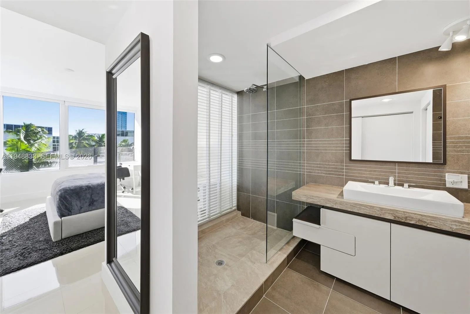 2155 Washington Ct # 303, Miami Beach, FL 33139 photo 12