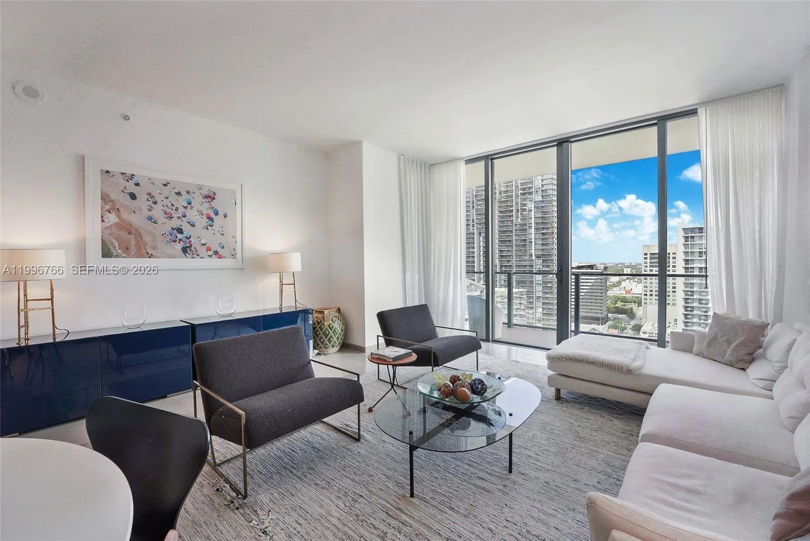 68 SE 6th St # 2104, Miami, FL 33131 photo 3
