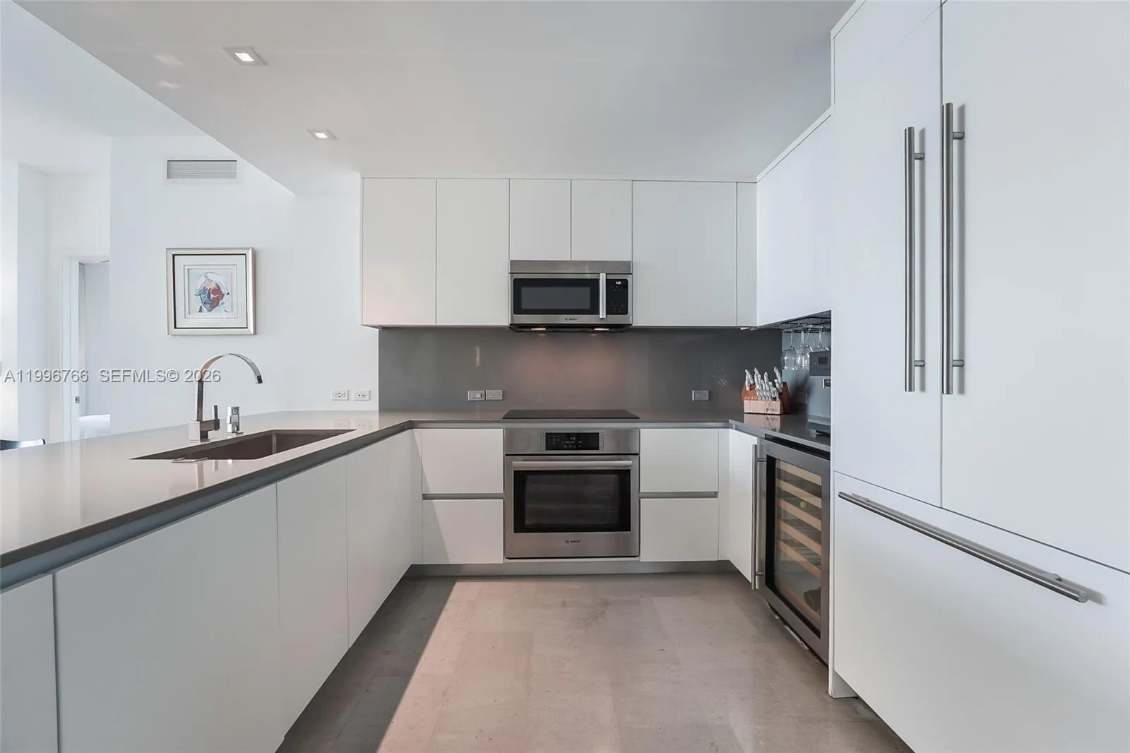 68 SE 6th St # 2104, Miami, FL 33131 photo 7
