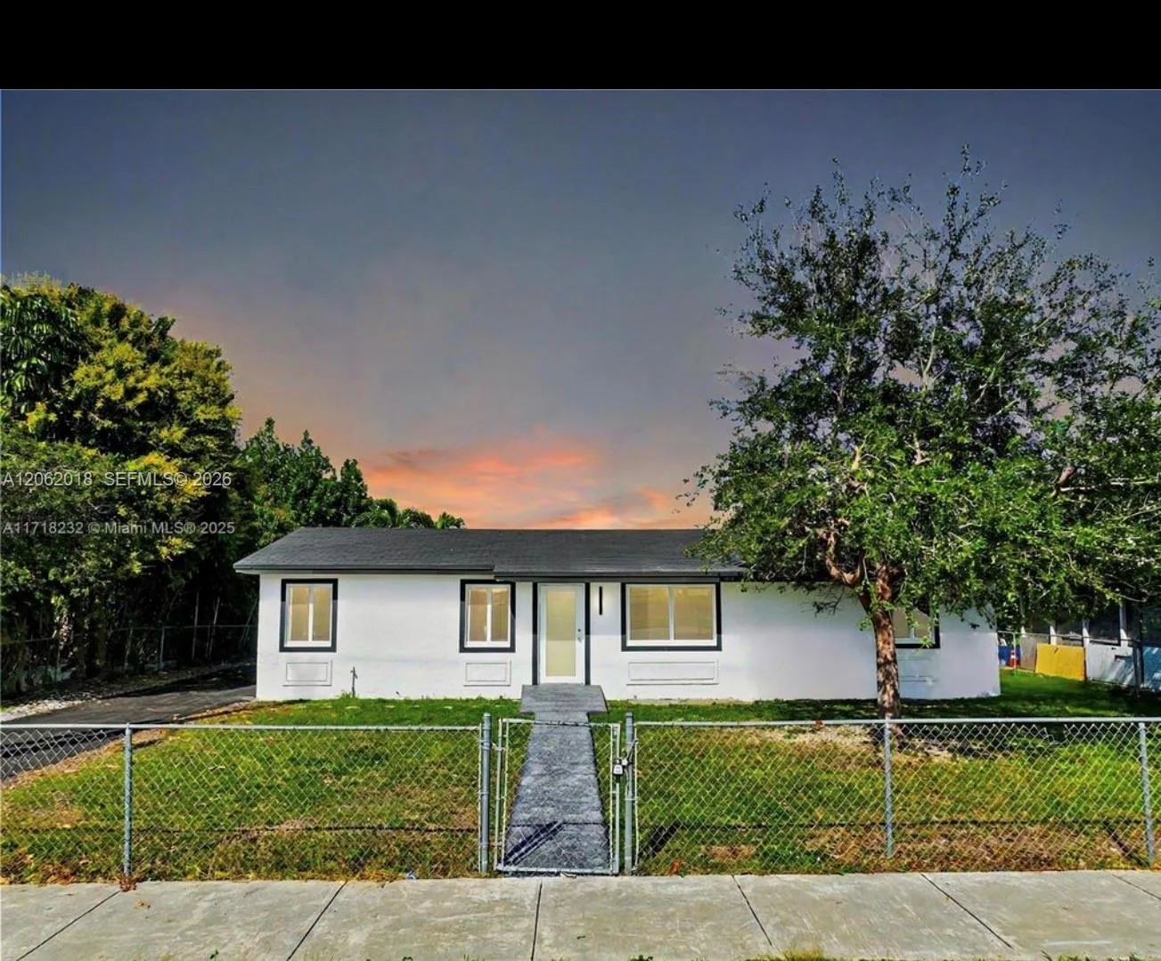 1749 SW 8th St, Homestead, FL 33030 photo 2
