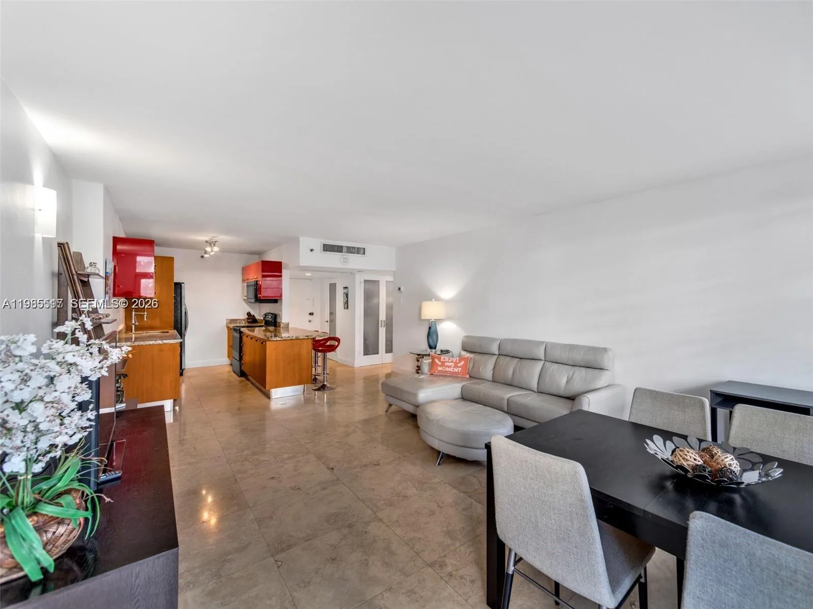 100 Lincoln Rd # 308, Miami Beach, FL 33139 photo 4