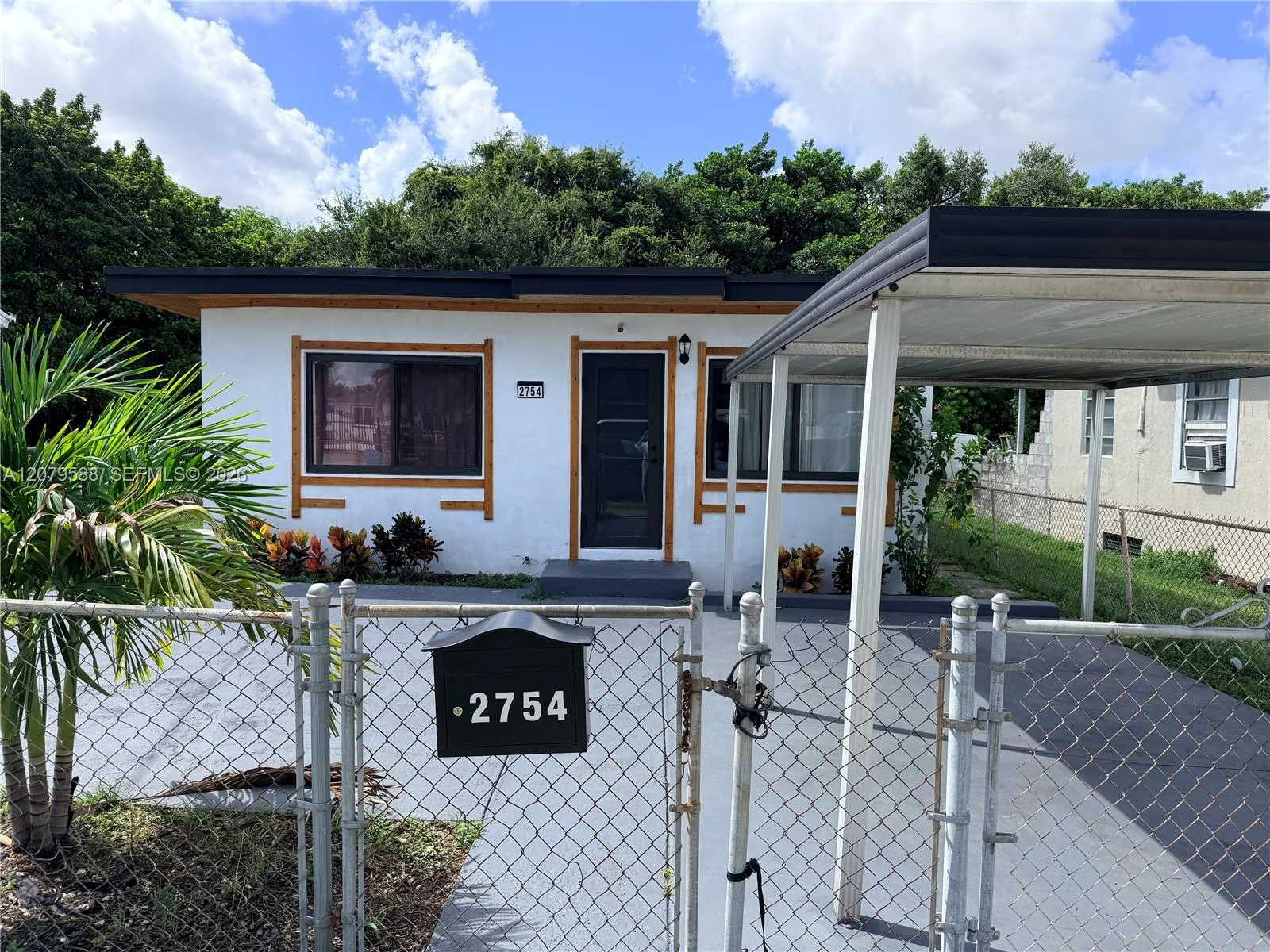 2754 NW 60th St, Miami, FL 33142