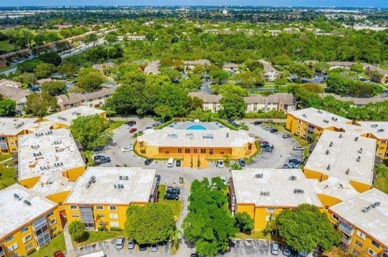 4334 NW 9th Avenue # 9-3B, Deerfield Beach, FL 33064