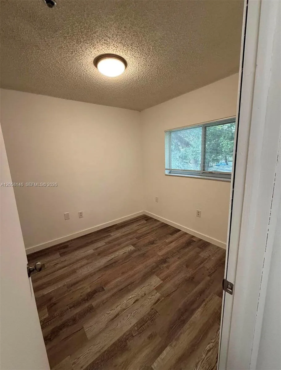 1650 NW 25th Ave # 213, Miami, FL 33125 photo 11