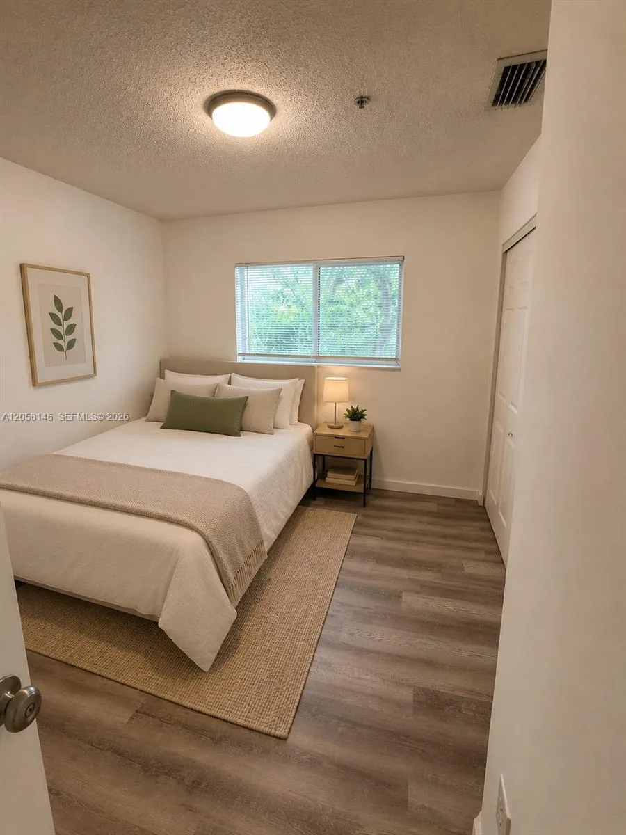 1650 NW 25th Ave # 213, Miami, FL 33125 photo 3