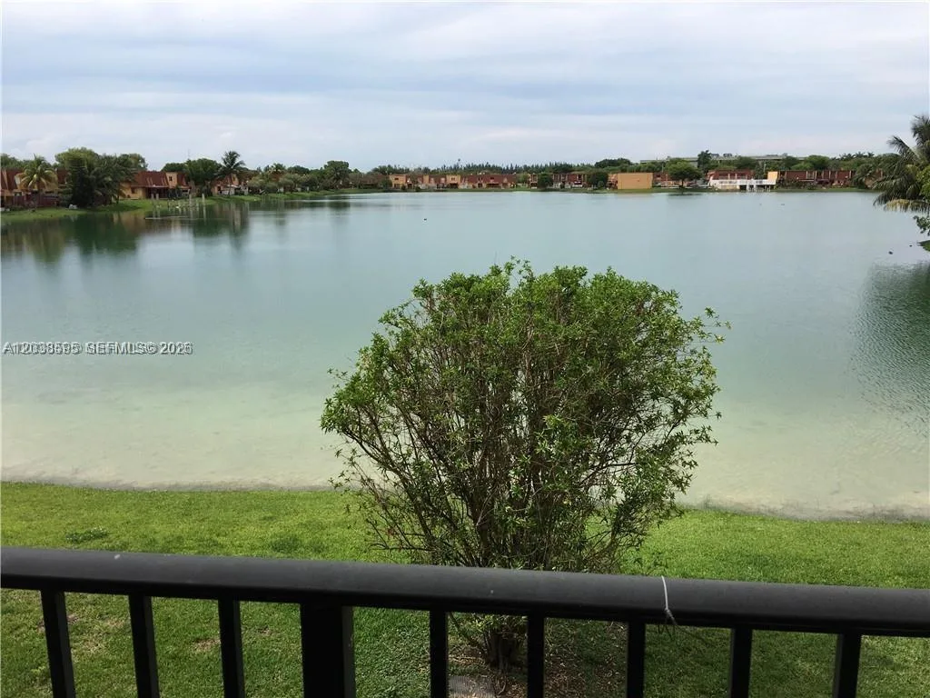 315 NW 109th Ave # 207, Miami, FL 33172
