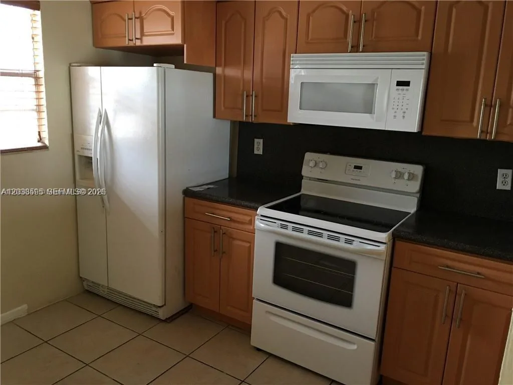 315 NW 109th Ave # 207, Miami, FL 33172 photo 7