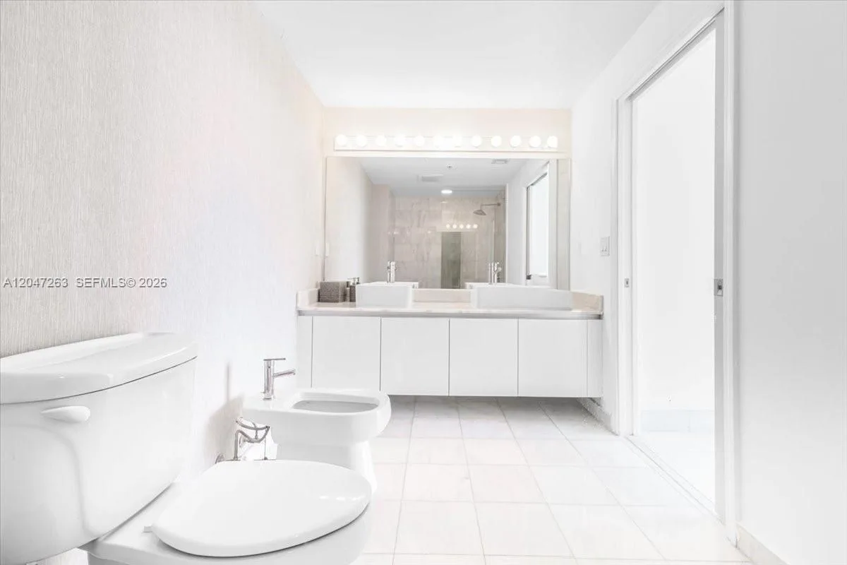 601 NE 36th St # 2203, Miami, FL 33137 photo 7