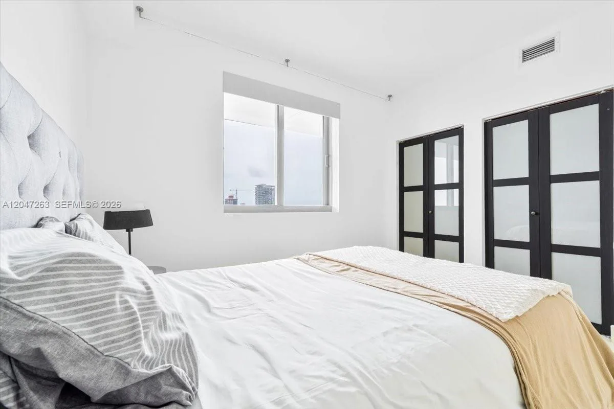 601 NE 36th St # 2203, Miami, FL 33137 photo 9