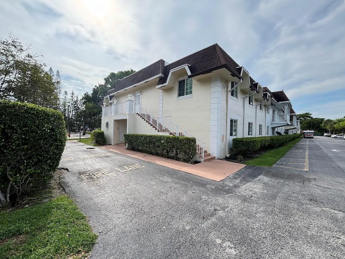 700 SE 2nd Avenue # 409, Deerfield Beach, FL 33441