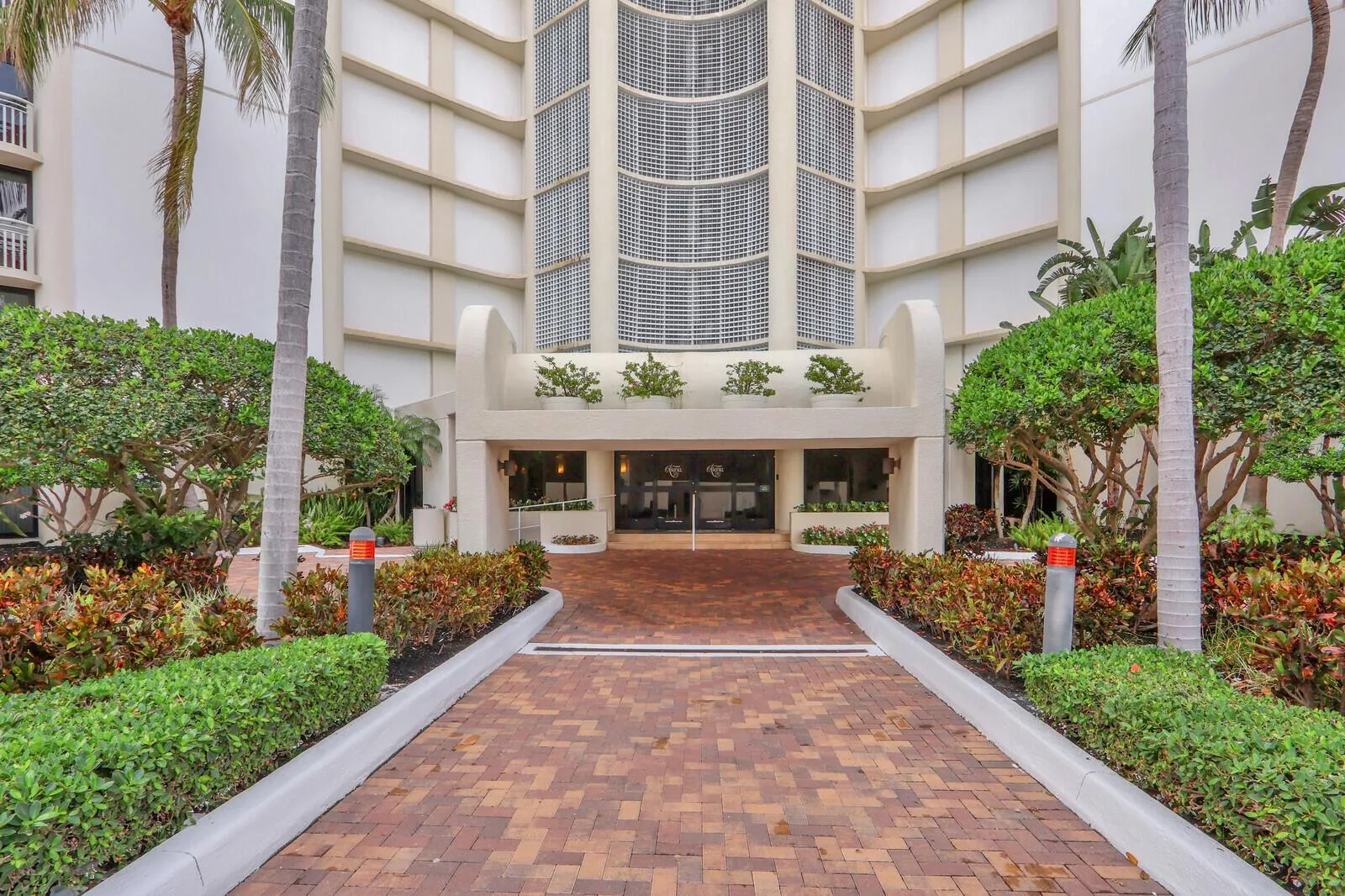 3000 N Ocean Drive # 7h, Singer Island, FL 33404