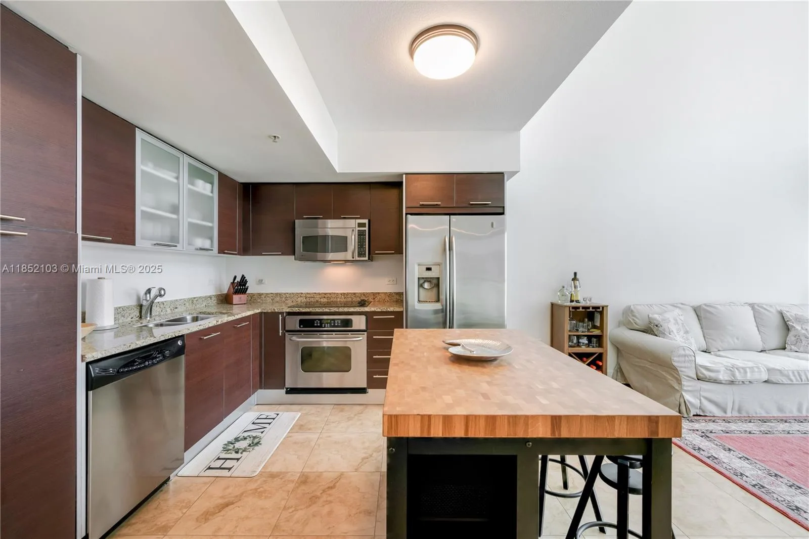 41 SE 5th St # 1607, Miami, FL 33131 photo 3