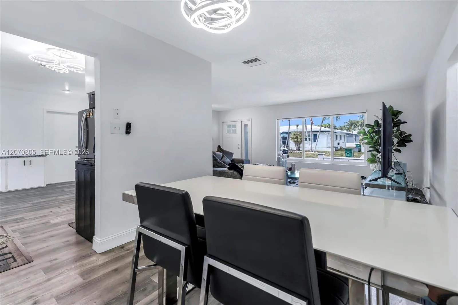 6810 NW 74th Pl, Tamarac, FL 33321 photo 9