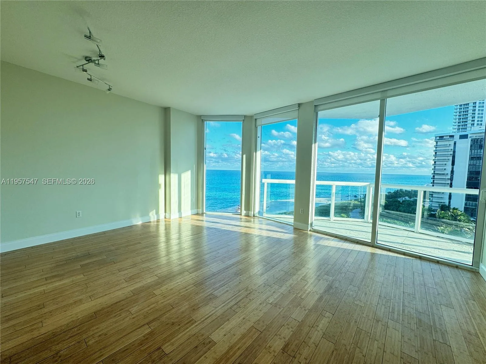 6515 Collins Ave # 905, Miami Beach, FL 33141 photo 4