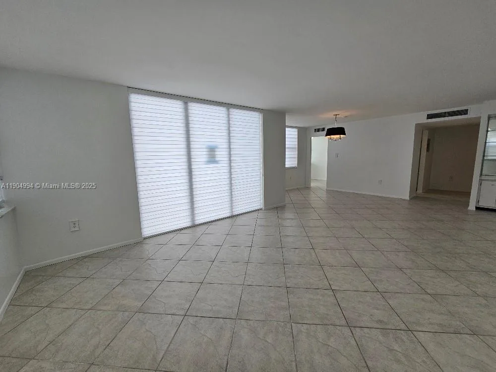 18041 Biscayne Blvd # 204, Aventura, FL 33160 photo 10