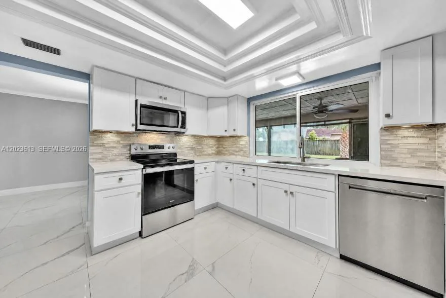5260 SW 10th Ct, Plantation, FL 33317 photo 9