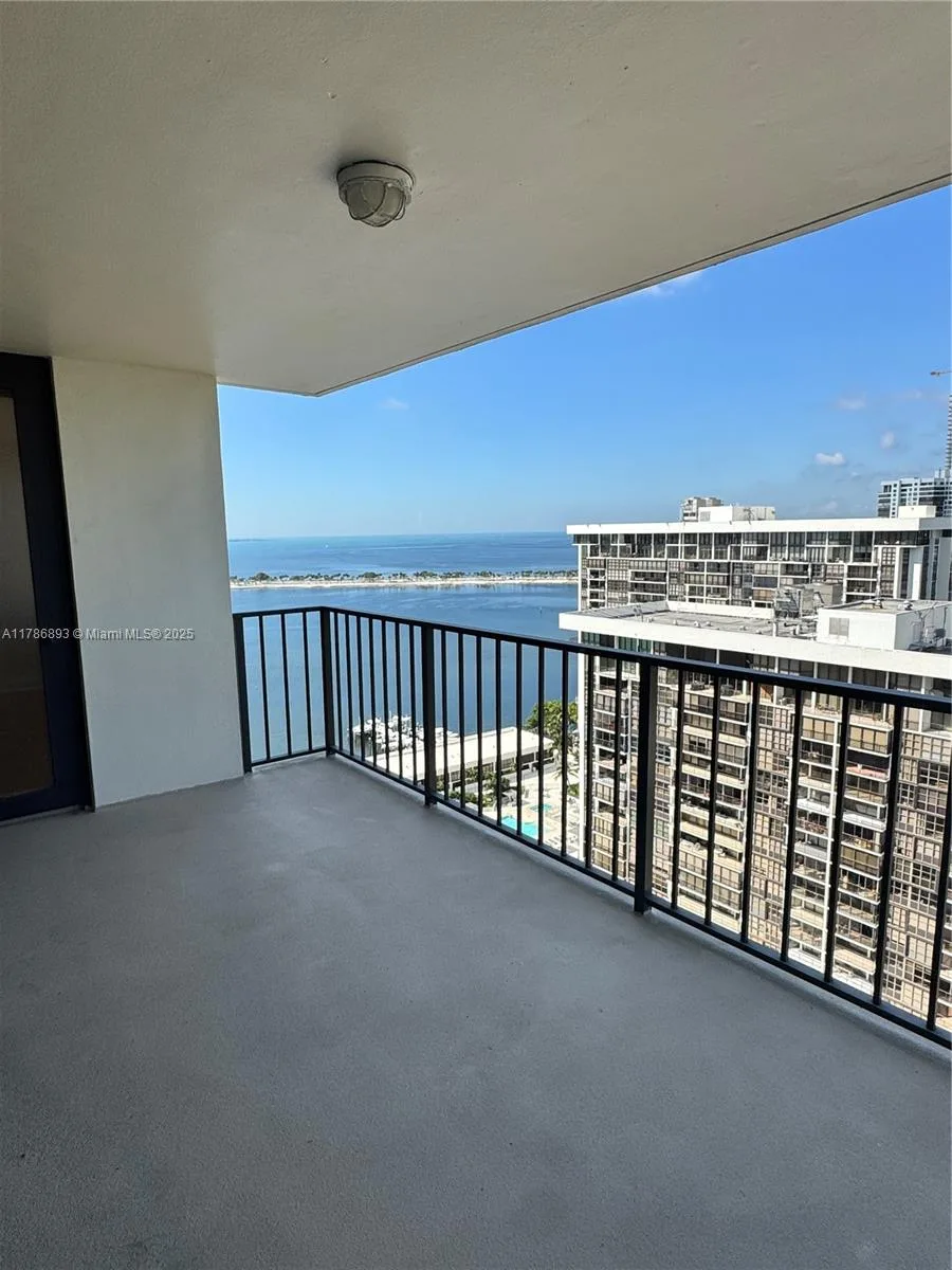 1901 Brickell Ave # B2408, Miami, FL 33129