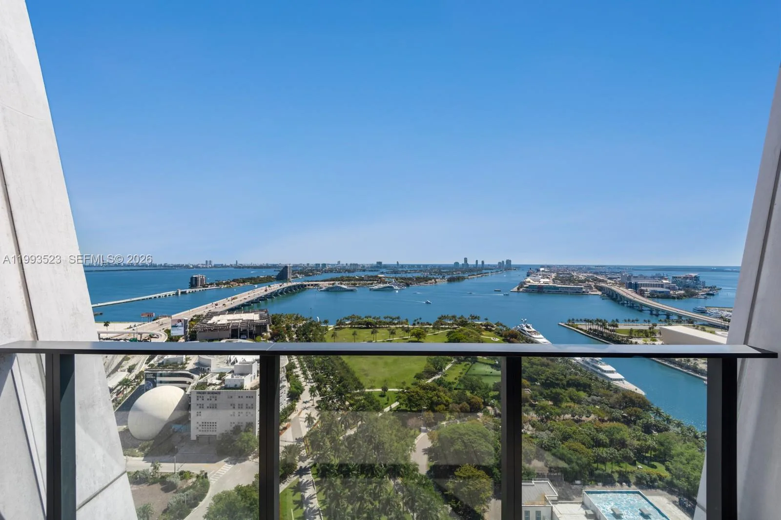 1000 Biscayne Blvd # 2702, Miami, FL 33132 photo 5