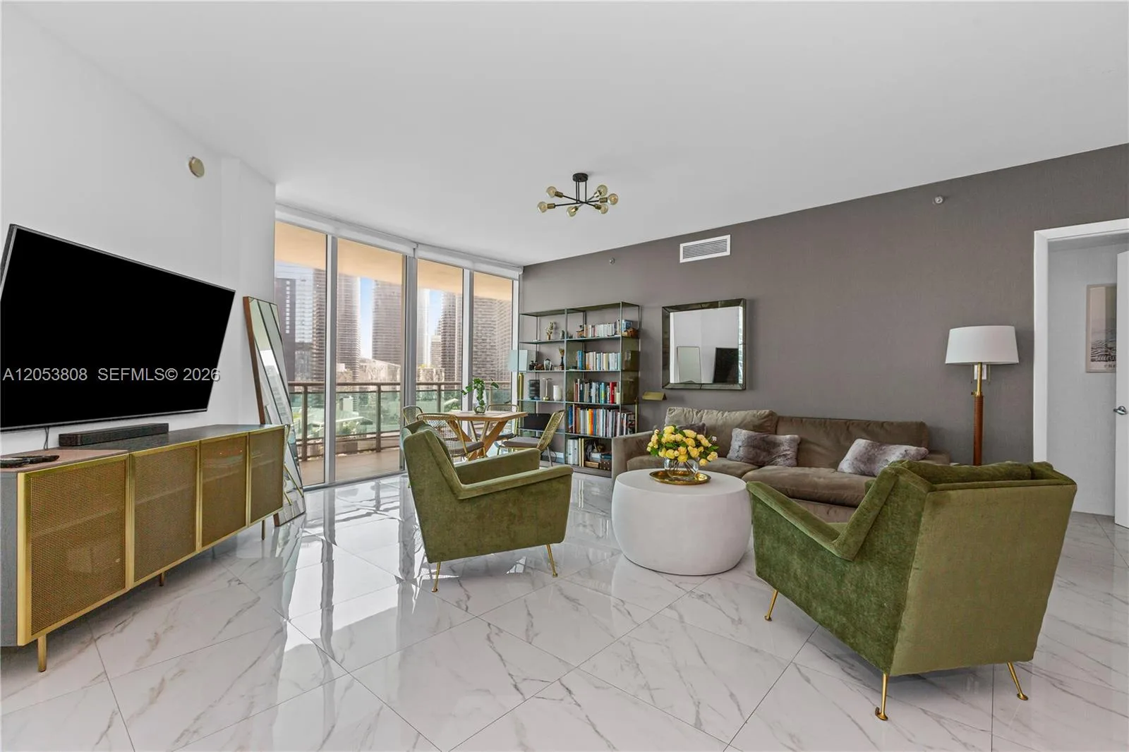 350 S Miami Ave # 2102, Miami, FL 33130 photo 5