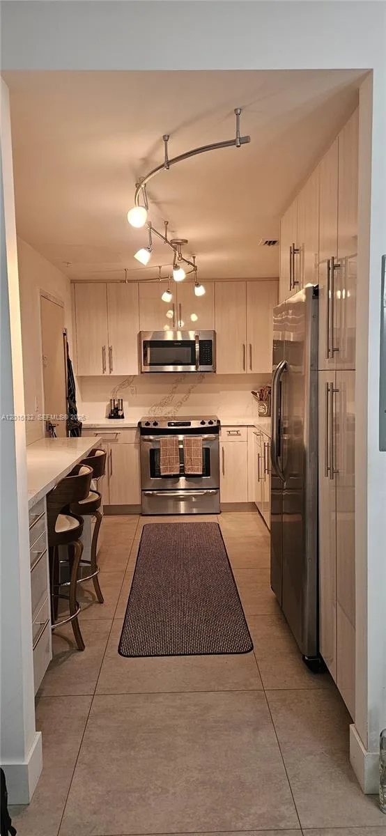 90 Edgewater Dr # 1219, Coral Gables, FL 33133 photo 6