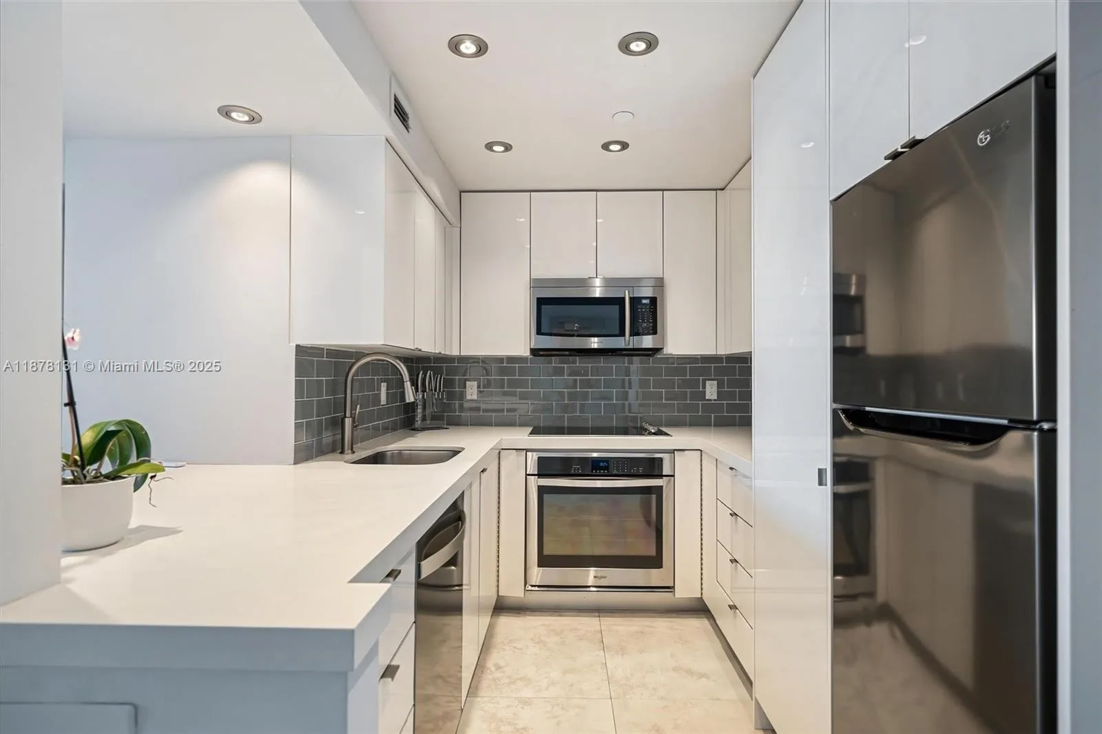 1000 West Ave # 1515, Miami Beach, FL 33139 photo 6