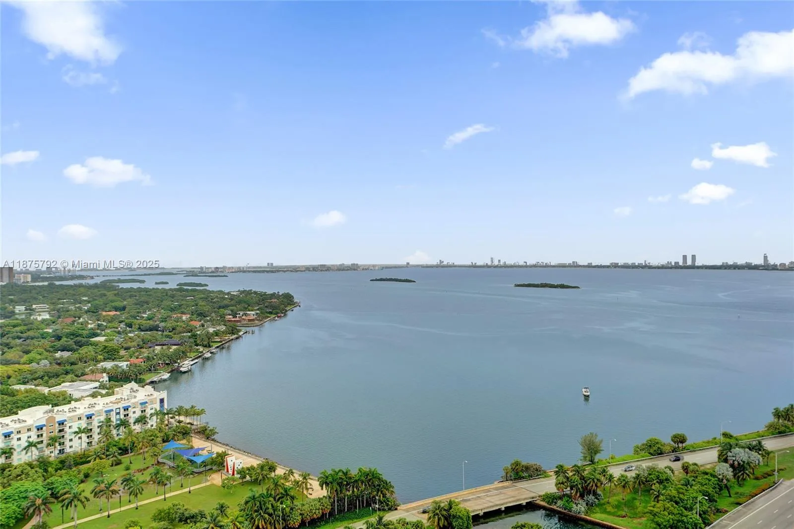 601 NE 36th St # 2703, Miami, FL 33137 photo 3