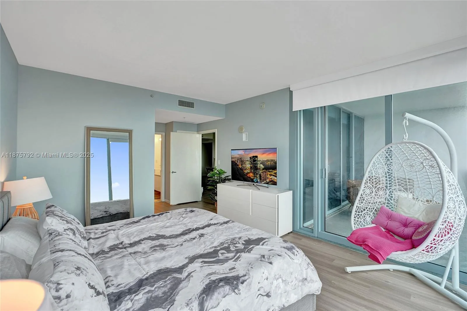 601 NE 36th St # 2703, Miami, FL 33137 photo 9